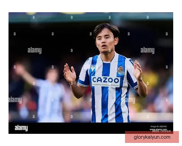 久保建英在比利亚雷亚尔的表现持续提升，备受关注的年轻球员。