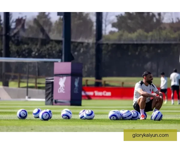 英超铁锤球队状态回暖，近期表现值得关注