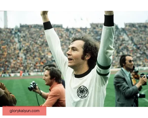 贝肯鲍尔足球智慧：战术思维和领导力的完美结合分析